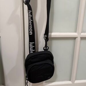 lululemon athletica Black Belt Bag